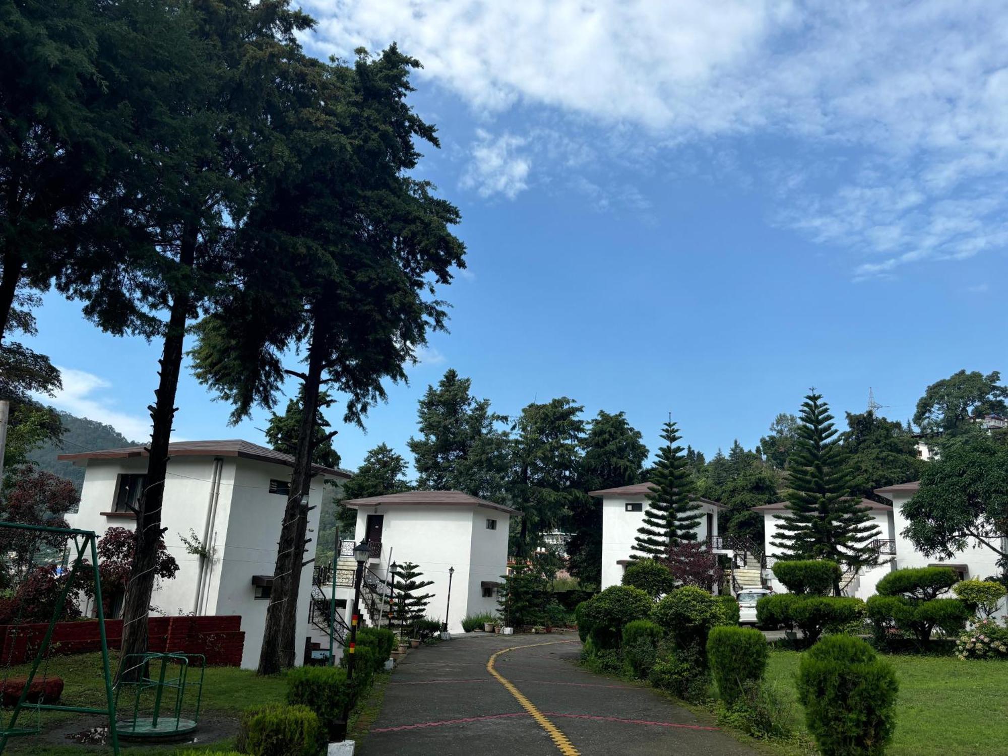 Shikha Resort Ewentbliz Bhīm Tāl Exteriör bild